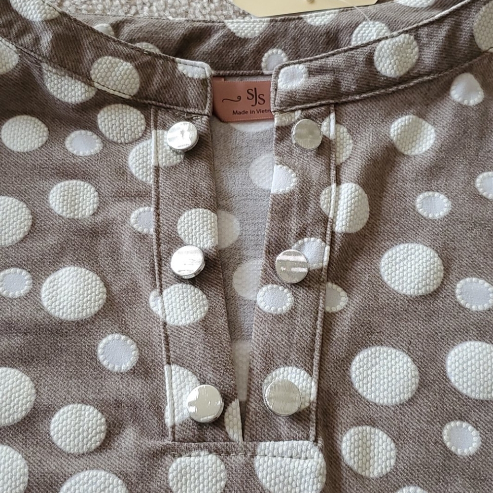 SJS * Split neck tunic, tab sleeves - Picture 7 of 7